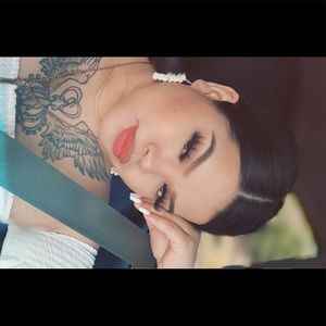 Meet your Posher, Alohalani